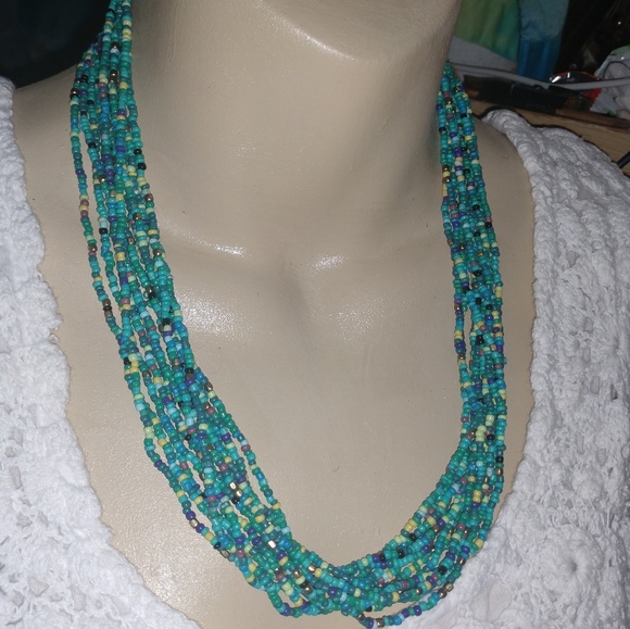 📿Gorgeous Beaded Necklace - Picture 1 of 6
